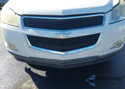 2010 Chevrolet Traverse Ls z USA, uszkodzony, nr VIN 1GNLREED2AS106409